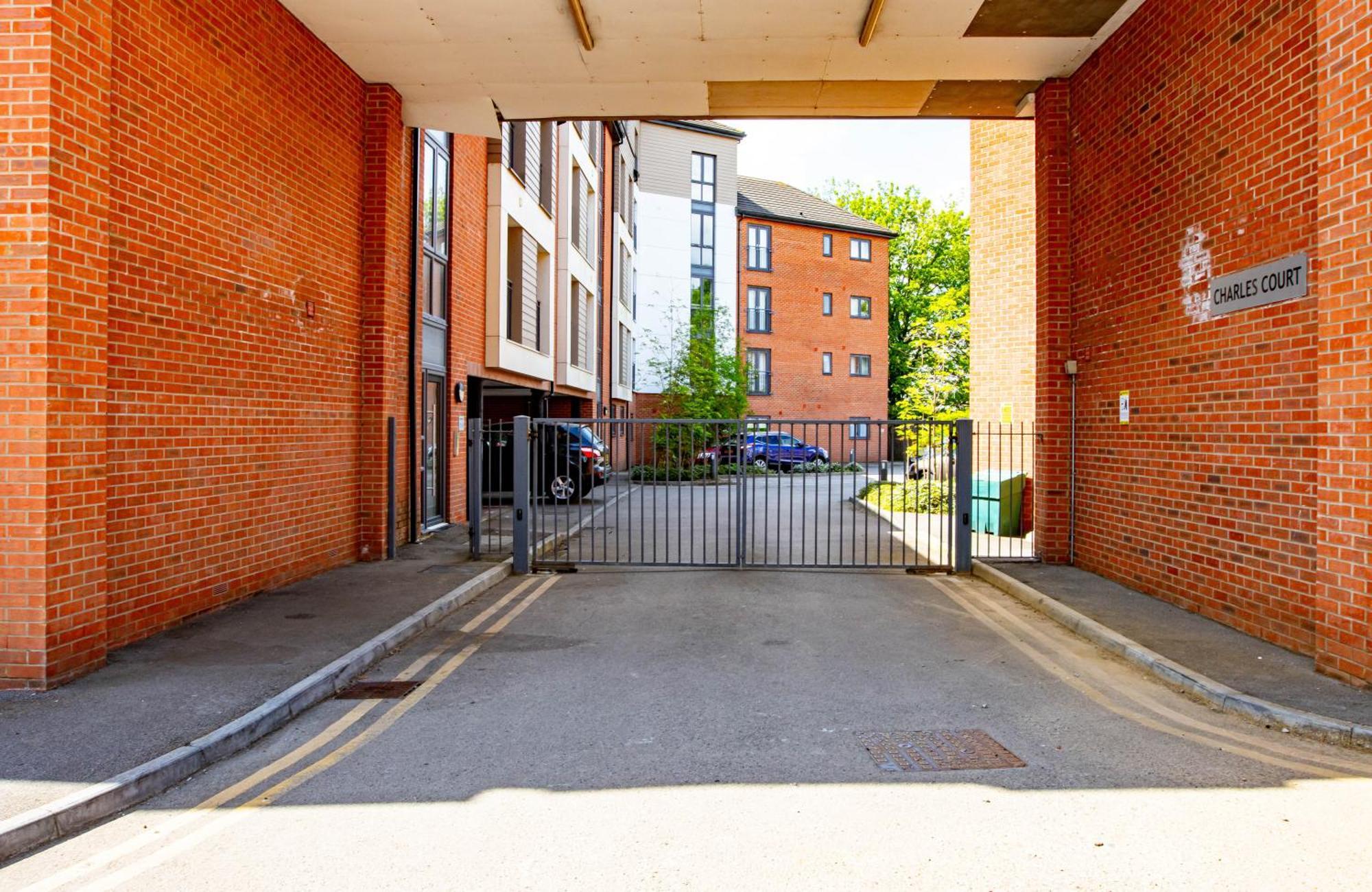 Sianavi Apartments Kettering Εξωτερικό φωτογραφία