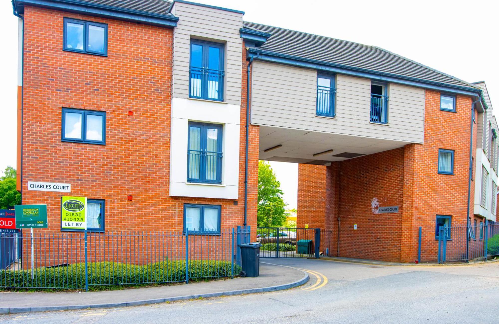 Sianavi Apartments Kettering Εξωτερικό φωτογραφία